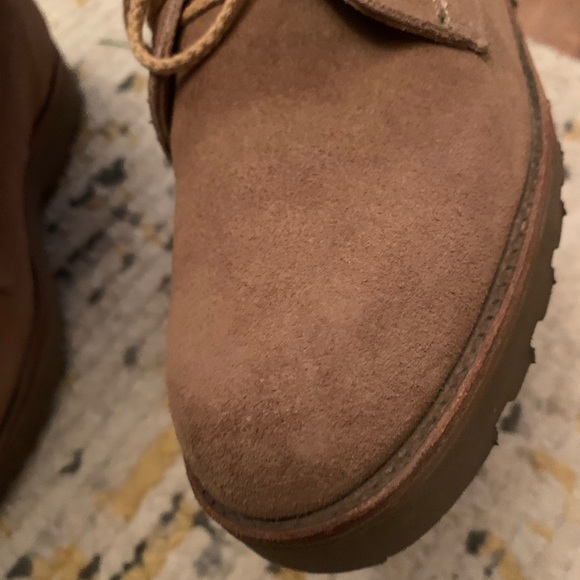 Vibram Tan Boots - Picture 9 of 10